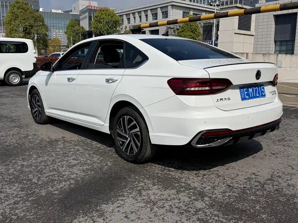 Lavida 2024 300TSI DSG Starry Sky Leading Edition купить на сайте DeffCars
