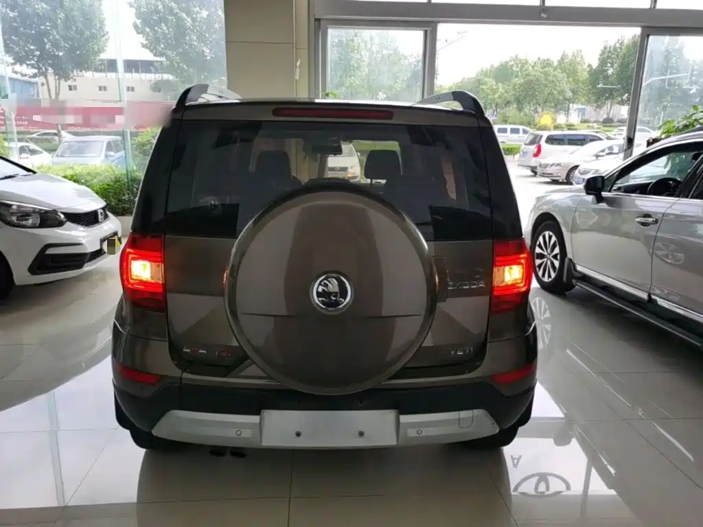 Yeti 2014 1.8TSI DSG Polar Edition купить на сайте DeffCars