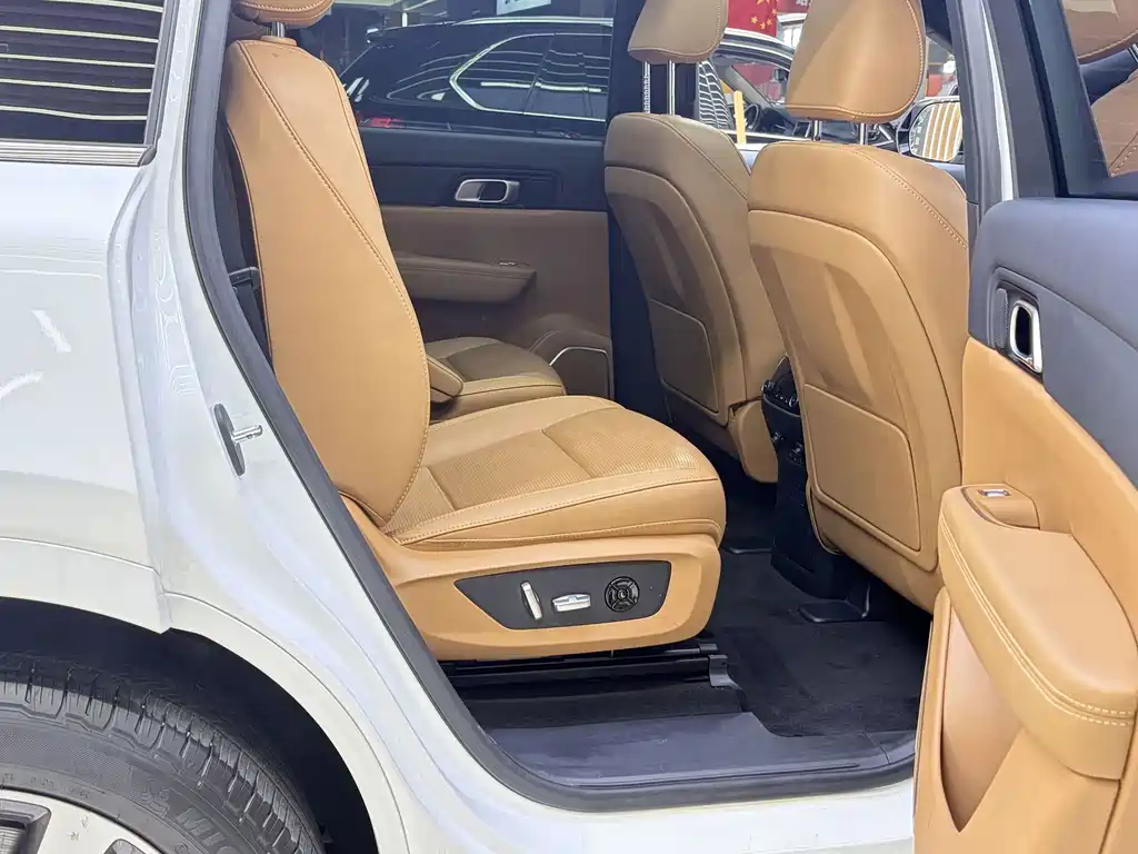 Ideal ONE 2021 extended range 6-seater version купить на сайте DeffCars