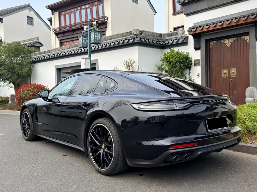 Panamera 2023 Panamera 2.9T Platinum Edition купить на сайте DeffCars