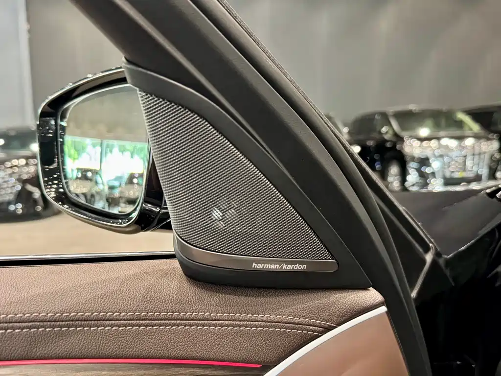 BMW 5 Series 2021 530Li Exclusive Luxury Package купить на сайте DeffCars