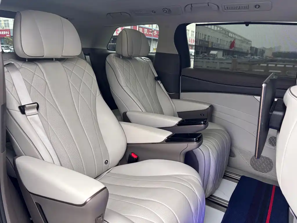 Denza D9 2022 DM-i 970 four-wheel drive flagship model купить на сайте DeffCars