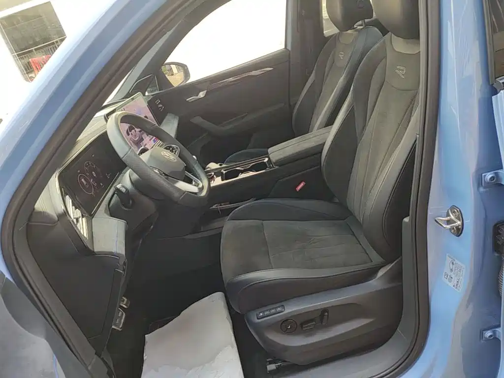 Tiguan L 2024 PRO 380TSI four-wheel drive R-Line Zhizun Edition купить на сайте DeffCars