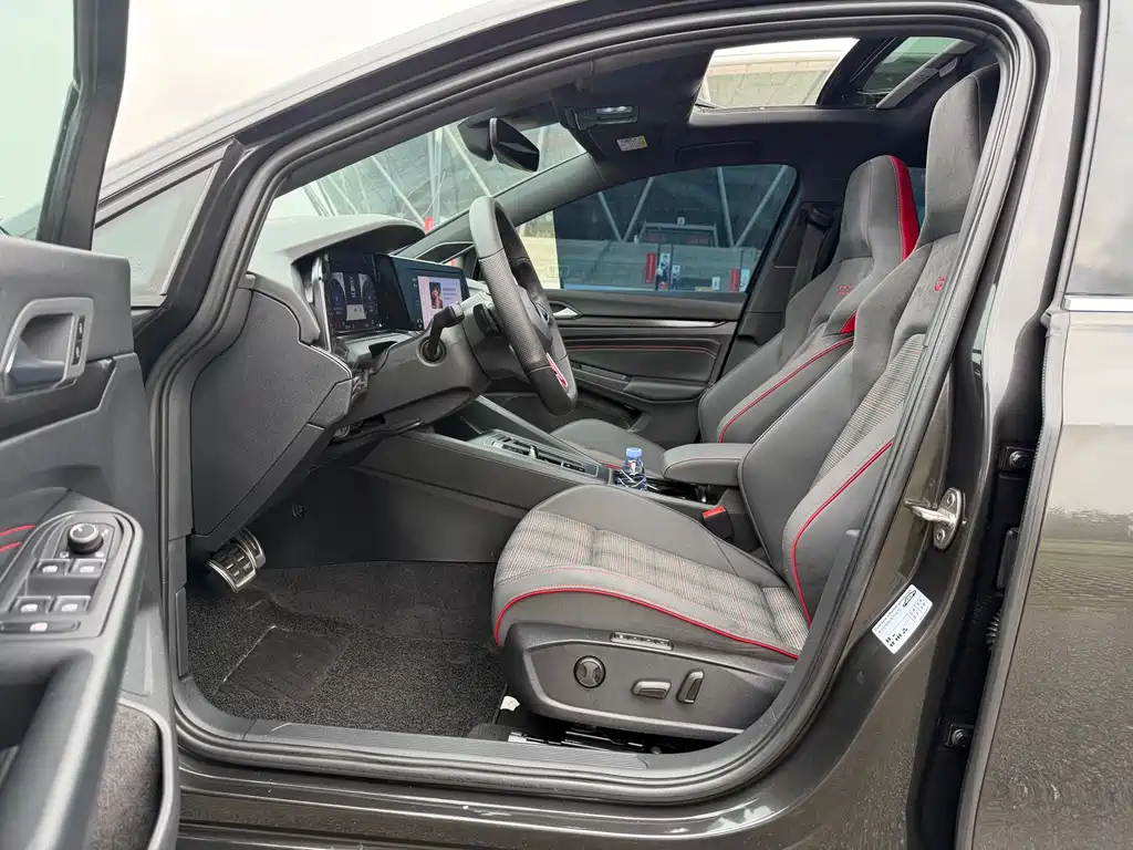 Golf GTI 2023 380TSI DSG GTI купить на сайте DeffCars