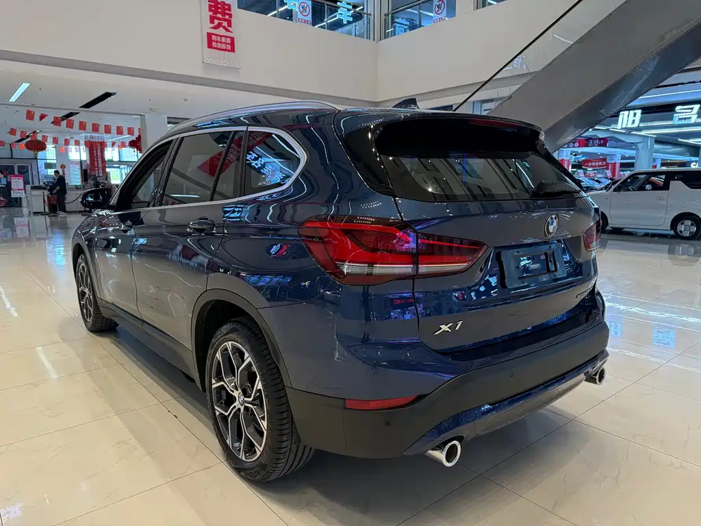 BMW X1 2022 sDrive25Li Leading Model купить на сайте DeffCars