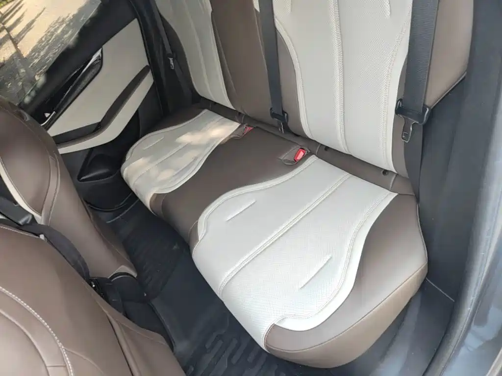 Qin PLUS 2024 Honor Edition DM-i 55KM Leading Type купить на сайте DeffCars