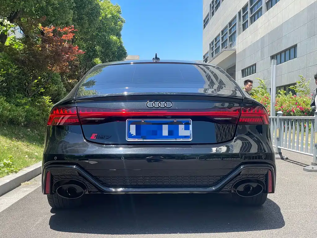 Audi A7 2022 45 TFSI Premium Selection купить на сайте DeffCars