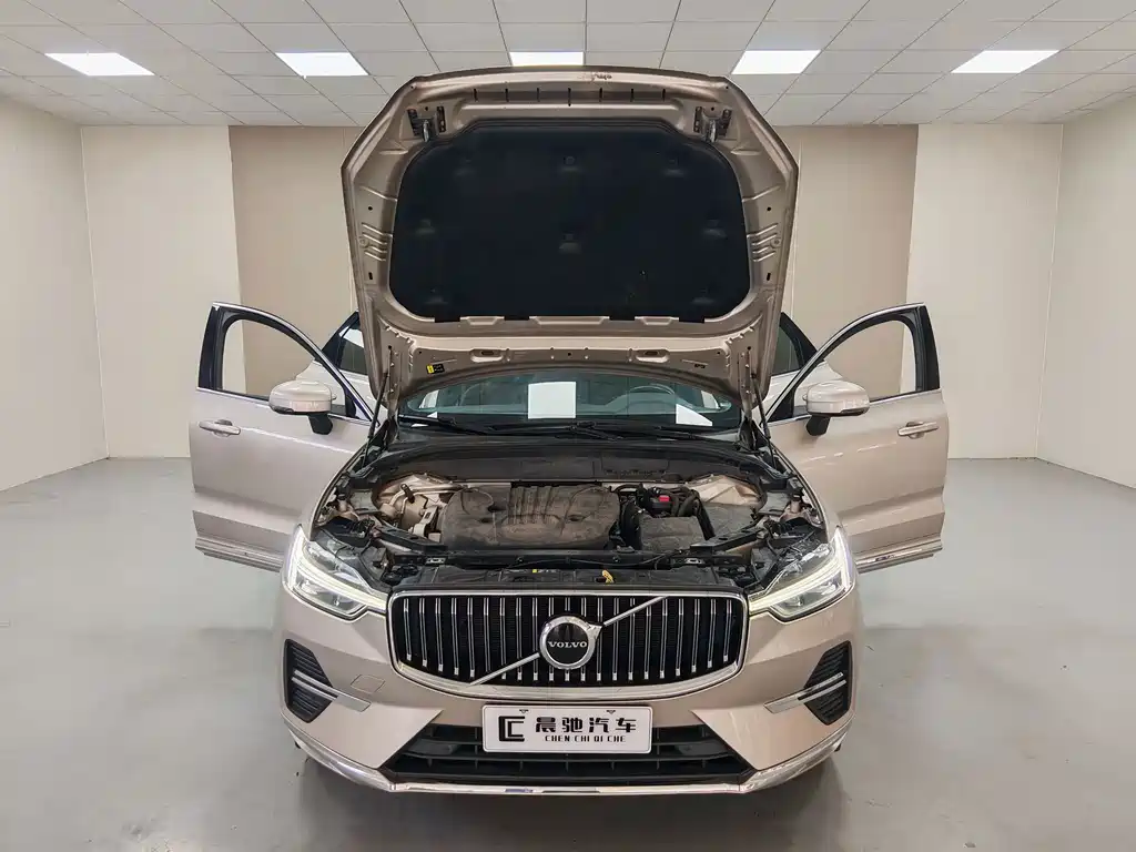 Volvo XC60 2024 B5 four-wheel drive Zhiyi Luxury Edition купить на сайте DeffCars