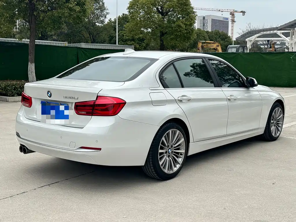 BMW 3 Series 2019 320Li Fashion Model купить на сайте DeffCars