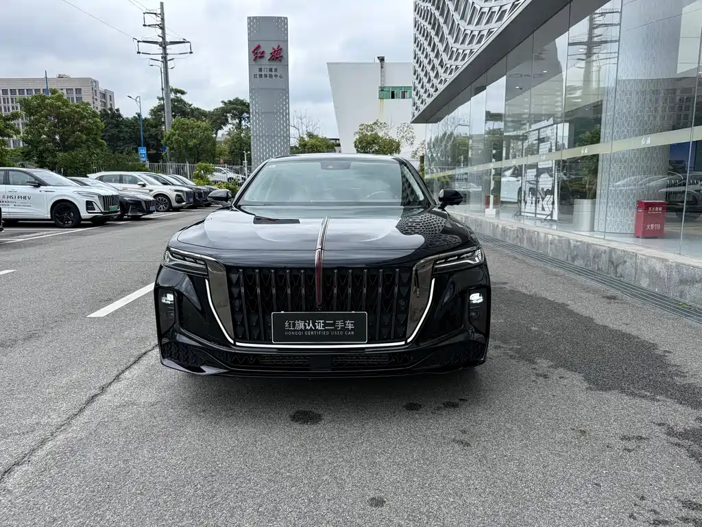 Hongqi H9 2024 2.0T Qichang Private Fashion Edition купить на сайте DeffCars