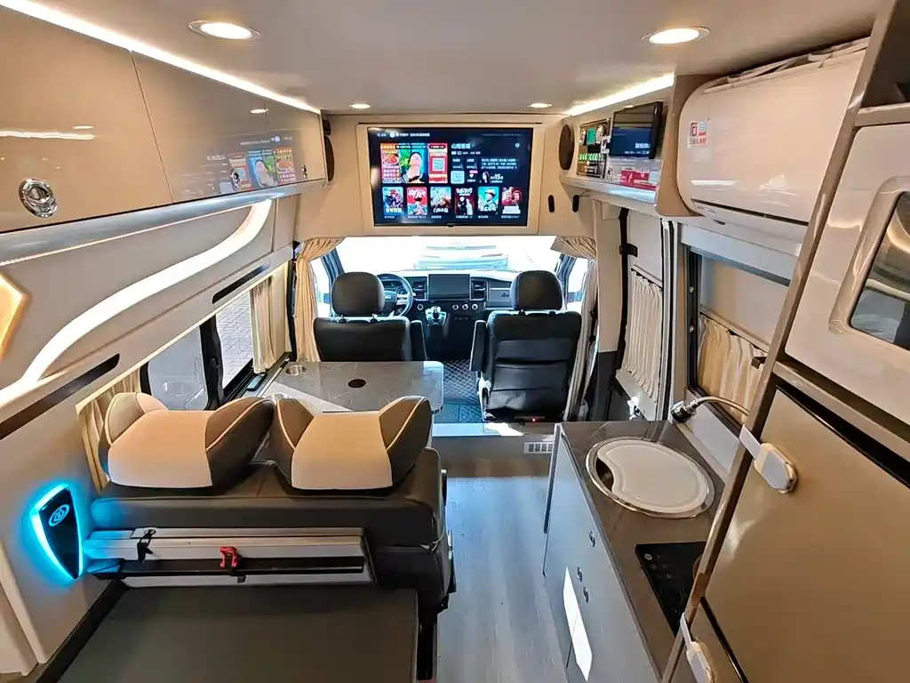 Jiangling Fushun 2024 business operation modified vehicle 2.0T automatic business comfort version 10 seats купить на сайте DeffCars