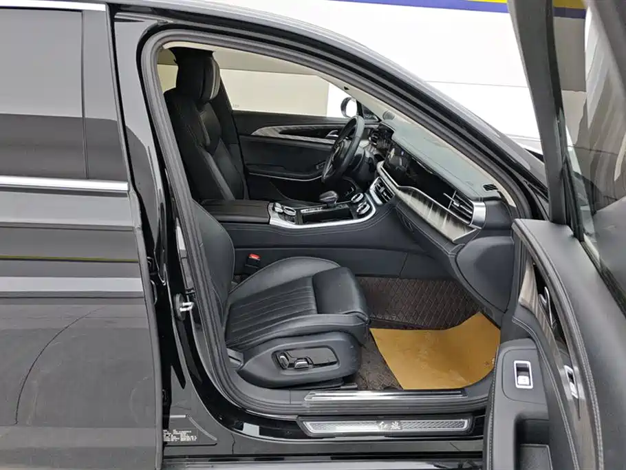 Hongqi H9 2022 2.0T Zhilian Flagship Edition купить на сайте DeffCars