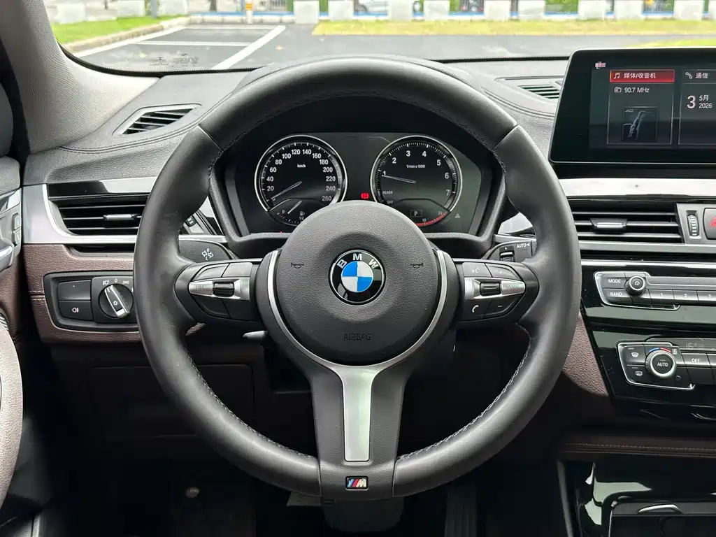 BMW X2 2021 xDrive25i M Off-Road Package купить на сайте DeffCars