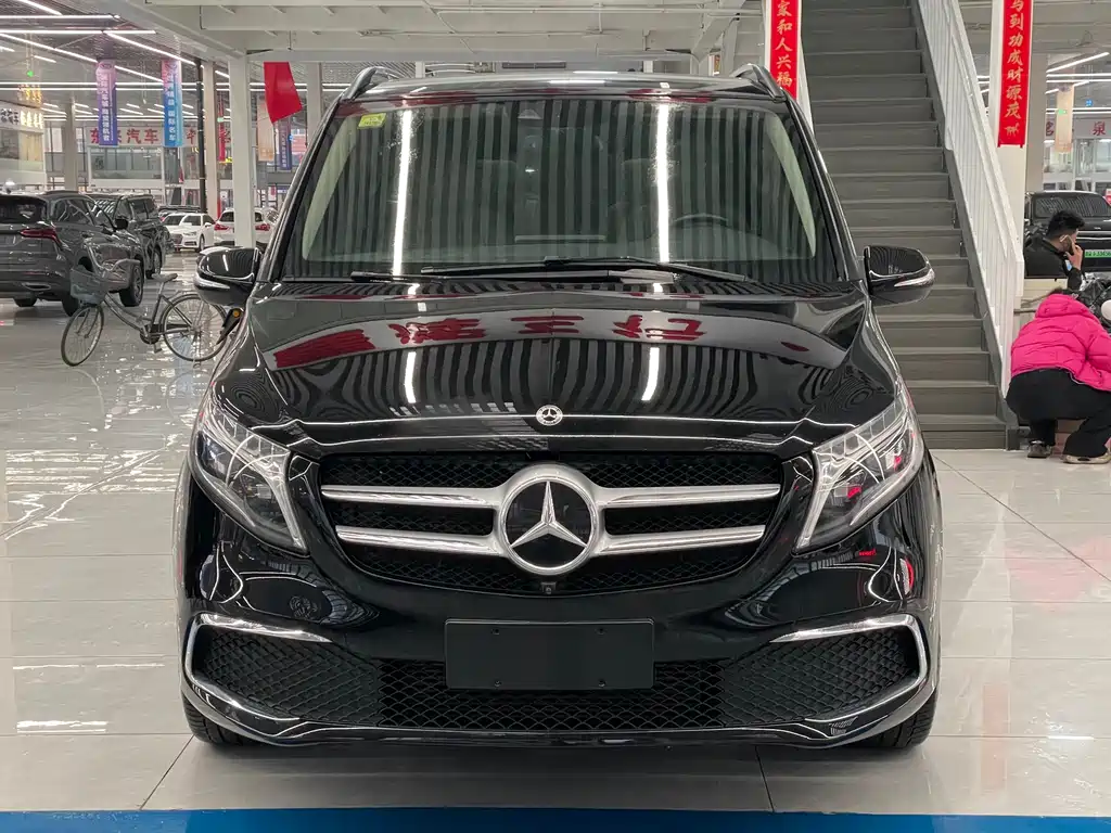 Mercedes-Benz V-Class 2020 V 260 Premium Edition купить на сайте DeffCars
