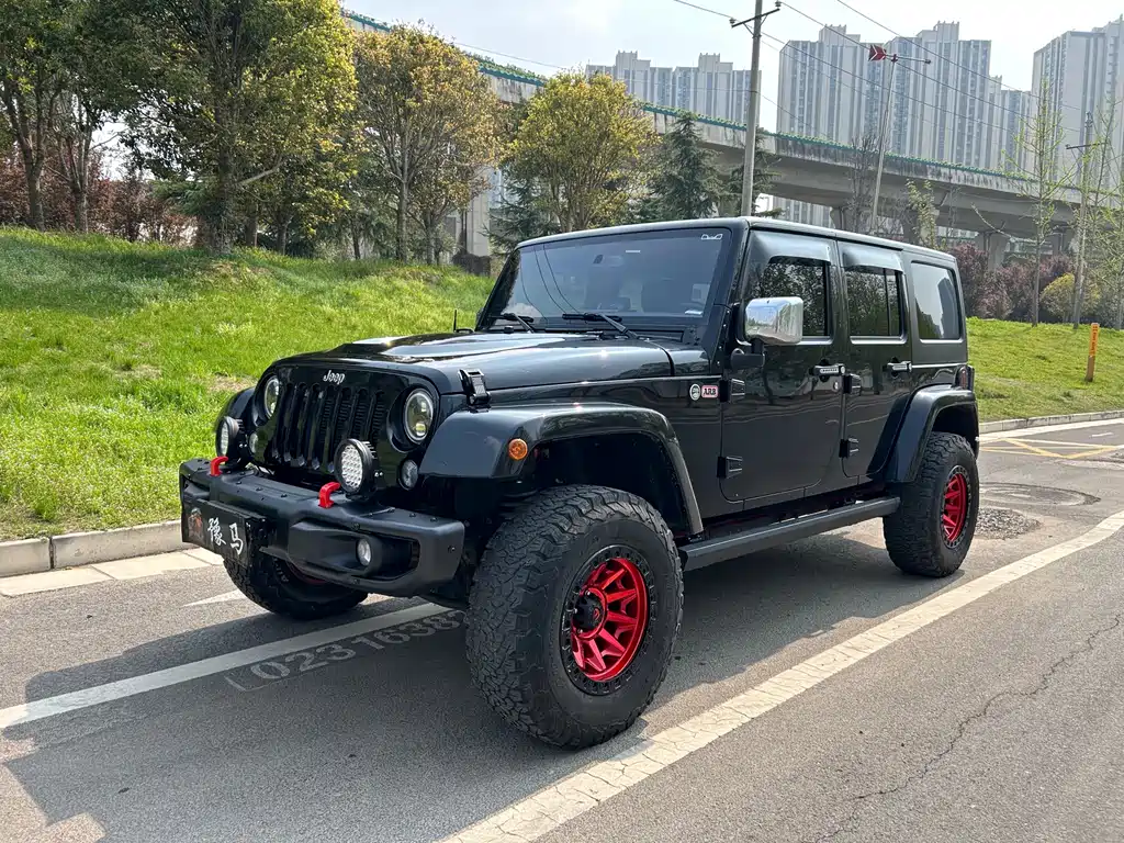 Wrangler 2017 3.0L Sahara four-door comfort version купить на сайте DeffCars
