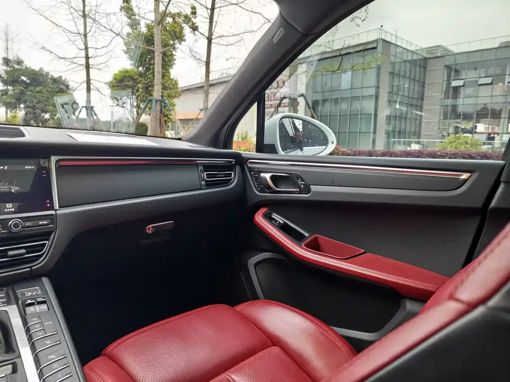 Macan 2021 Macan 2.0T купить на сайте DeffCars