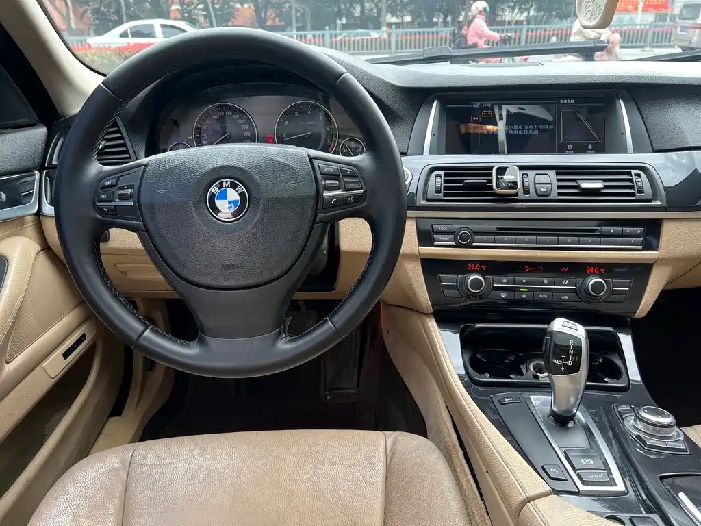 BMW 5 Series 2012 520Li Elegant купить на сайте DeffCars