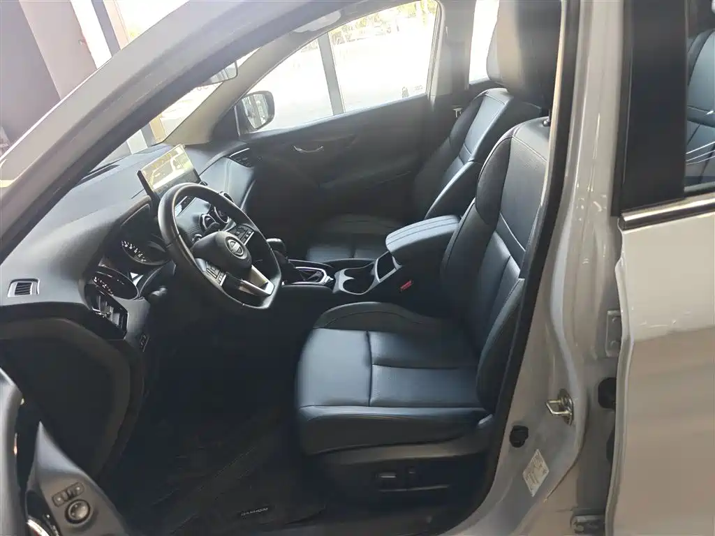 Qashqai 2025 Honor 2.0L CVT XV+ Leading Edition купить на сайте DeffCars
