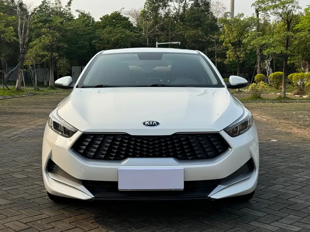 Kia K3 2021 1.5L CVT Fashion Edition купить на сайте DeffCars