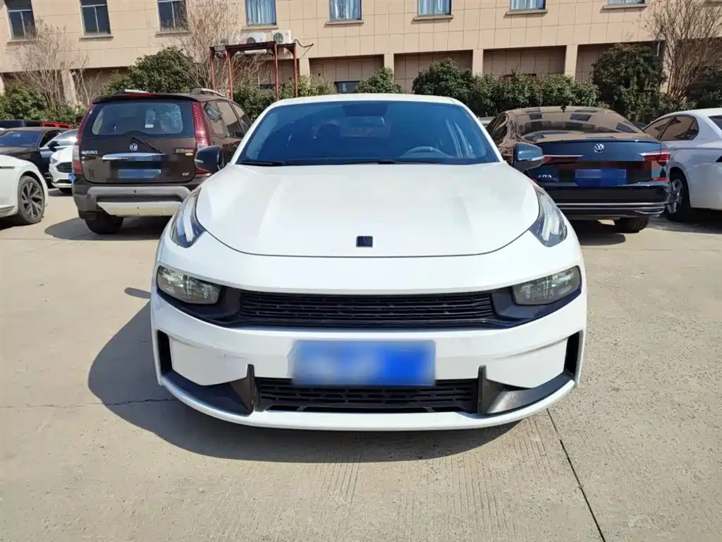 Lynk & Co 03 2019 1.5TD DCT Powerful Edition National VI купить на сайте DeffCars