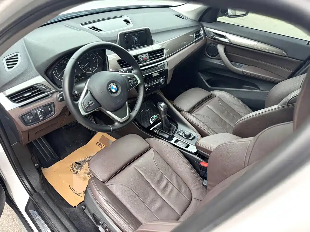 BMW X1 2018 sDrive18Li Exclusive Model купить на сайте DeffCars