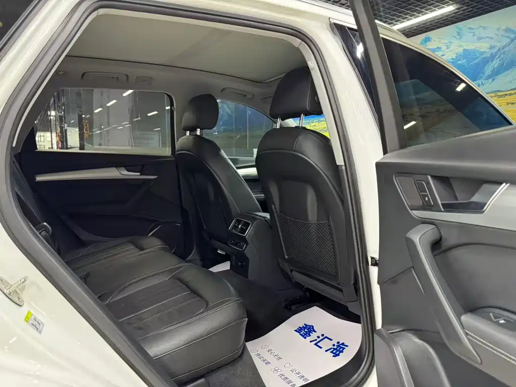 Audi Q5L 2018 40 TFSI enjoys fashionable style, National V купить на сайте DeffCars