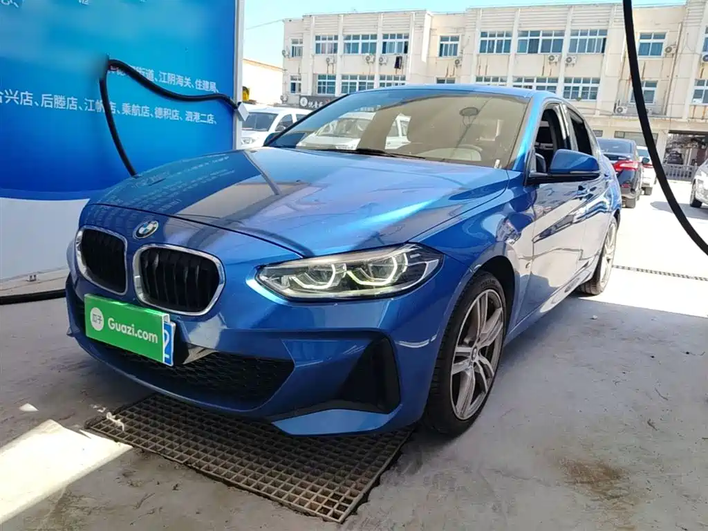 BMW 1 Series 2019 120i Leading M Sports Package купить на сайте DeffCars