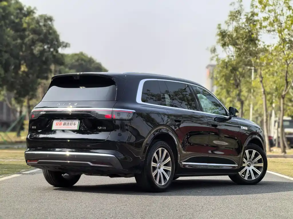 Wenjie M8 2025 extended range Ultra version 53.4kWh 5-seater version купить на сайте DeffCars