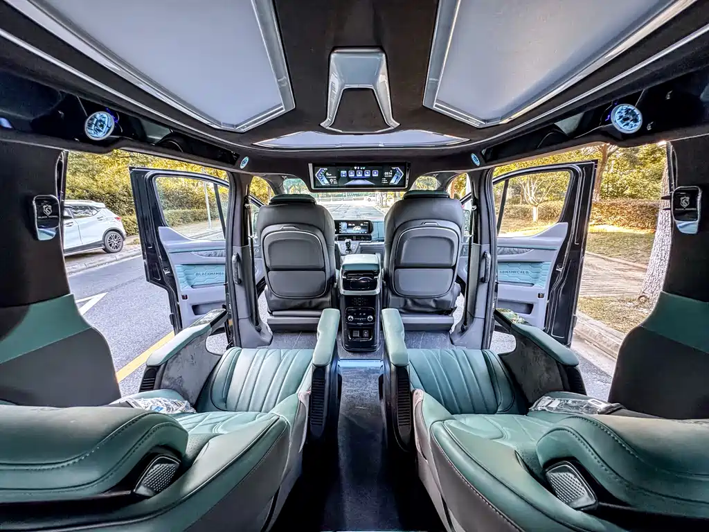 Tourio 2024 2.0T Automatic Supreme Plus Edition купить на сайте DeffCars