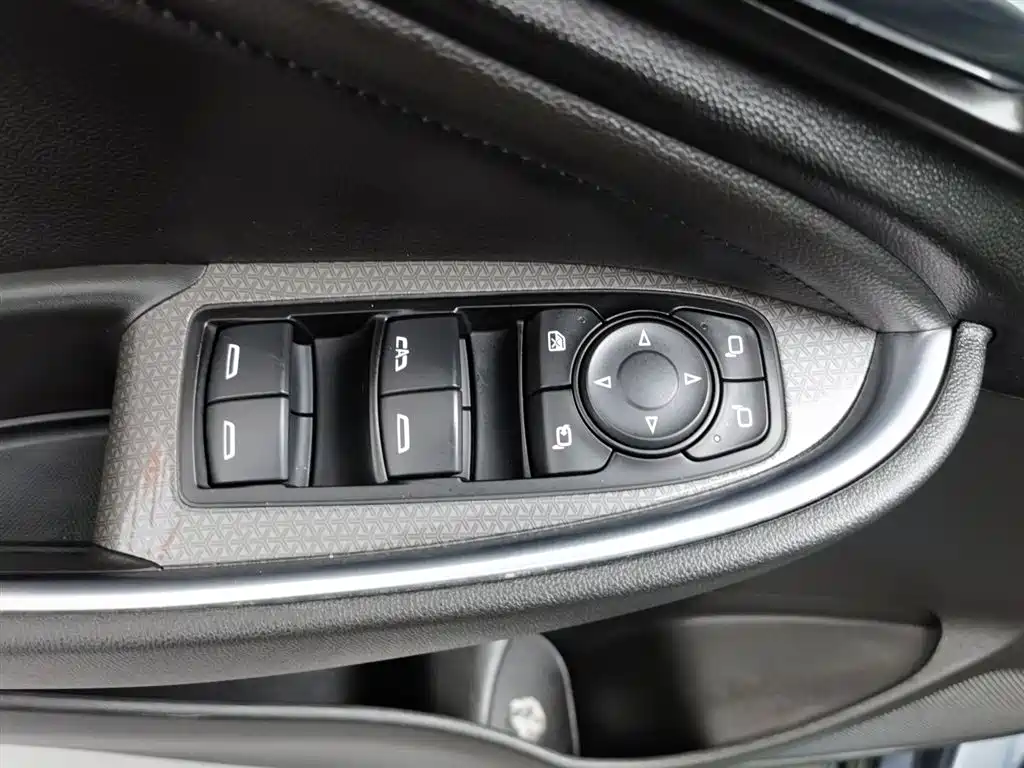 Malibu XL 2022 535T automatic sharp version купить на сайте DeffCars
