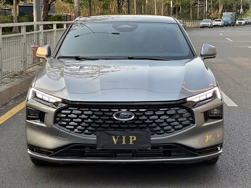 Mondeo 2025 2.0T EcoBoost Extreme купить на сайте DeffCars