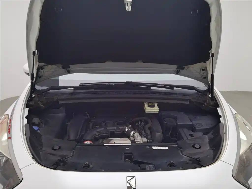 DS 5 2014 1.6T elegant version THP160 купить на сайте DeffCars