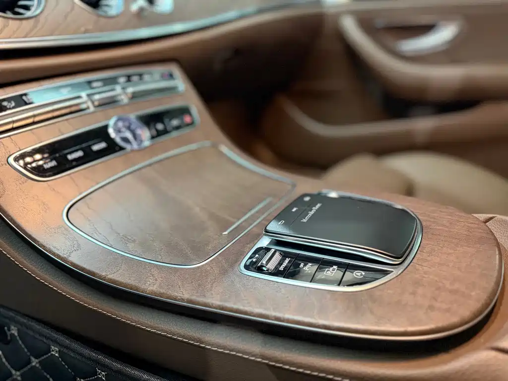 Mercedes-Benz E-Class 2019 E 200 L купить на сайте DeffCars