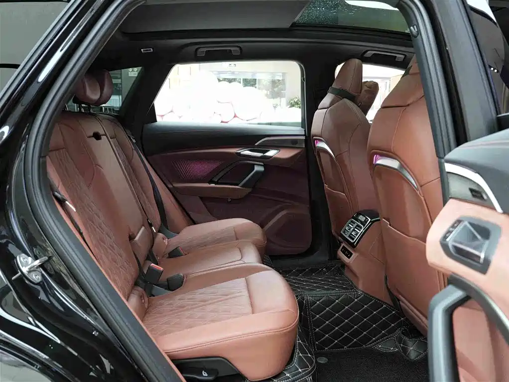 Audi Q5L 2026 2.0T smart hybrid exclusive model купить на сайте DeffCars