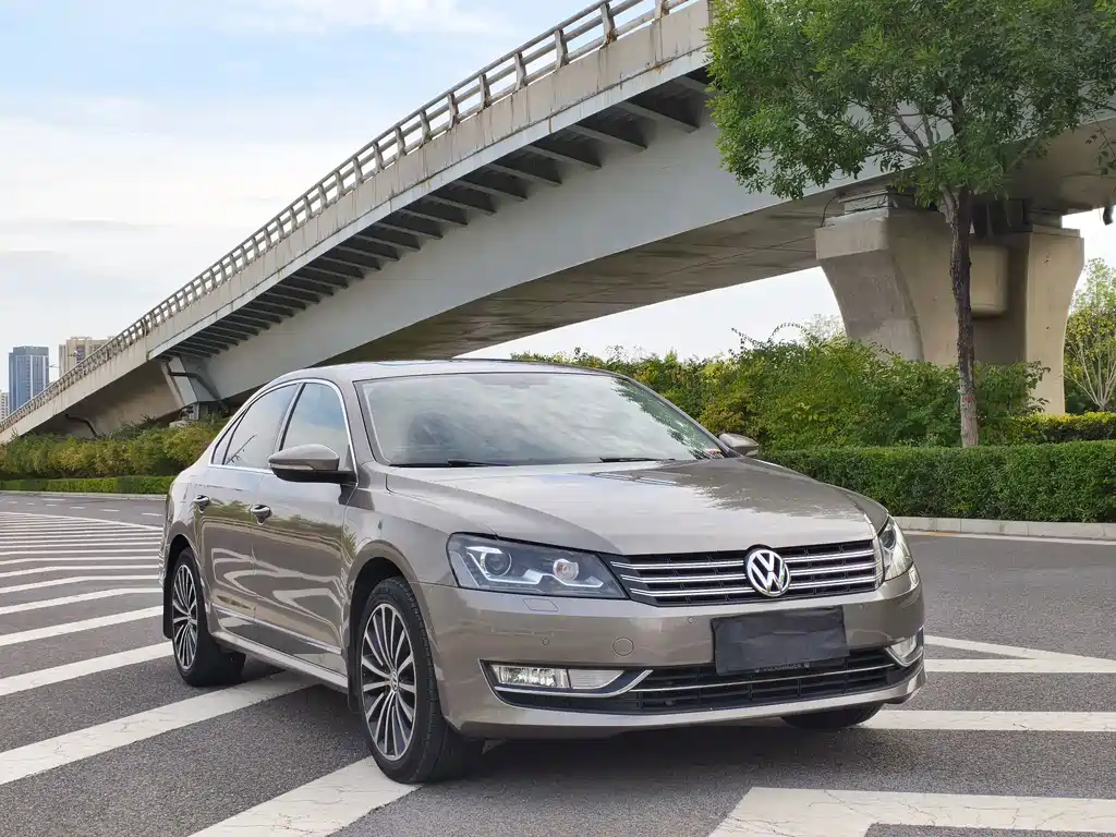 Passat 2014 2.0TSI DSG Royal Navigation Edition купить на сайте DeffCars