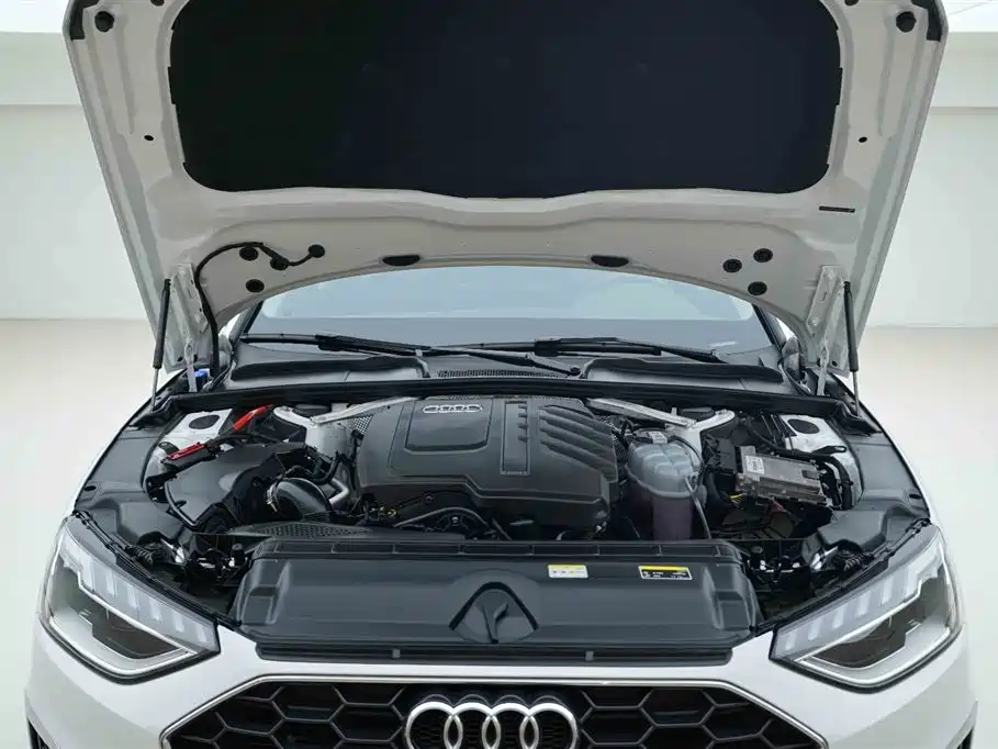 Audi A4L 2024 40 TFSI Fashionable and Dynamic купить на сайте DeffCars
