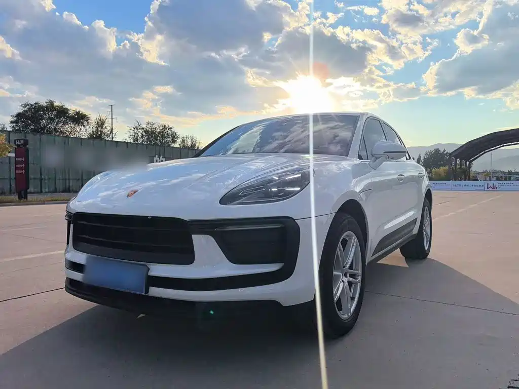 Macan 2023 Macan 2.0T купить на сайте DeffCars