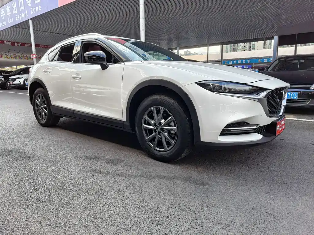 Mazda CX-4 2021 2.0L automatic two-wheel drive Blue Sky Vitality Edition купить на сайте DeffCars
