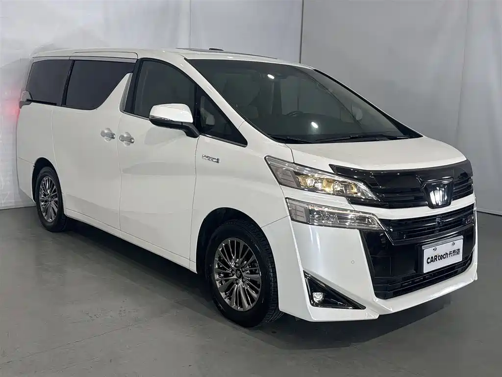 Wilfa 2023 Crown Dual Engine 2.5L HV Premium Edition купить на сайте DeffCars