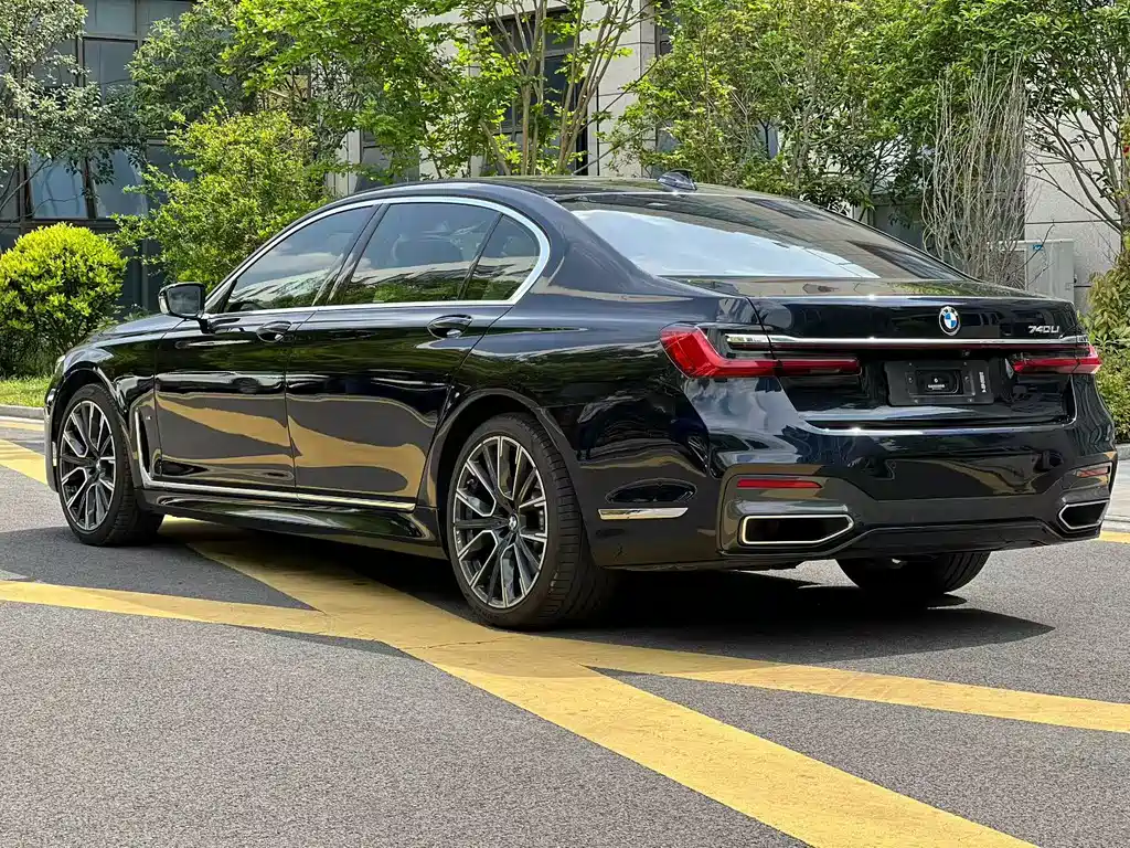 BMW 7 Series 2019 740Li Leading M Sports Package купить на сайте DeffCars