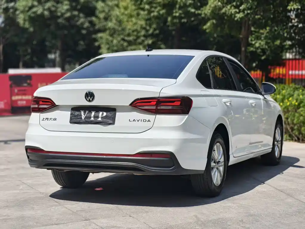 Lavida 2024 1.5L automatic Deyi version купить на сайте DeffCars