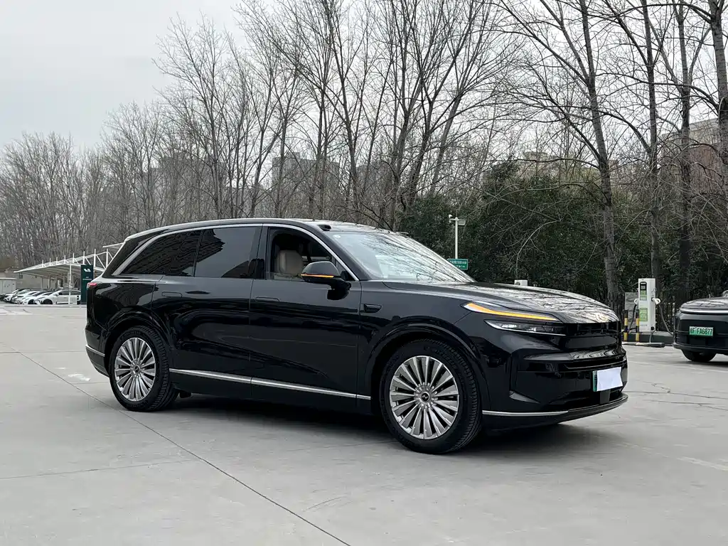 Ledo L90 2025 Max six-seater version купить на сайте DeffCars