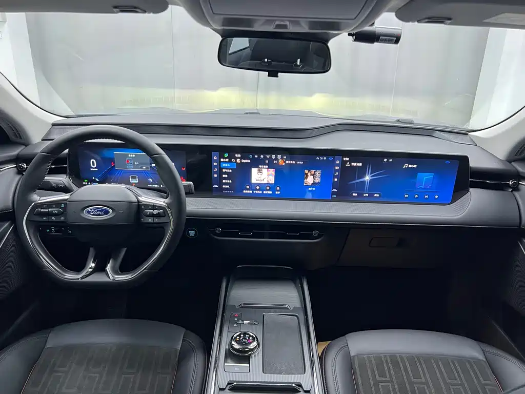 Mondeo 2023 EcoBoost 245 Luxury купить на сайте DeffCars