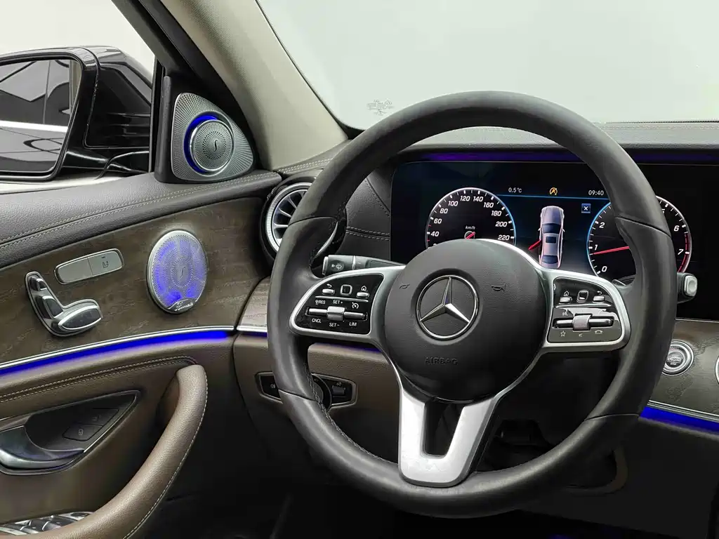 Mercedes-Benz E-Class 2019 E 200 L купить на сайте DeffCars