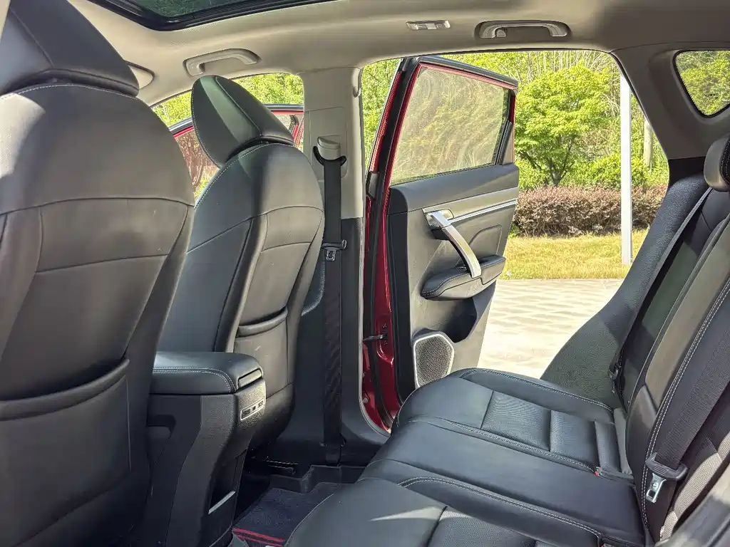 Binyue (Coolray) 2019 260T DCT Cavalier V купить на сайте DeffCars
