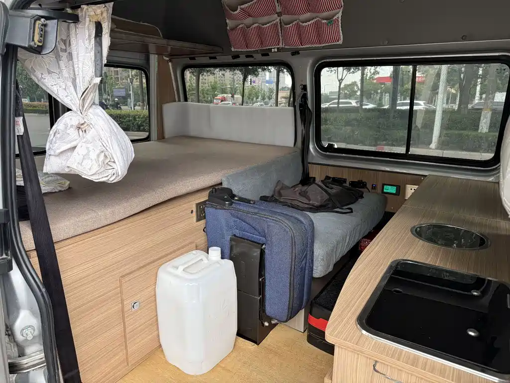 Teshun 2021 2.8T Space King Taurus short-axle mid-high roof 6-seater diesel National VI JX493 купить на сайте DeffCars