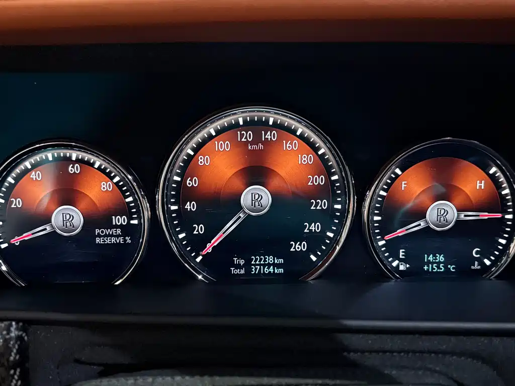 Cullinan 2018 four-seat version купить на сайте DeffCars