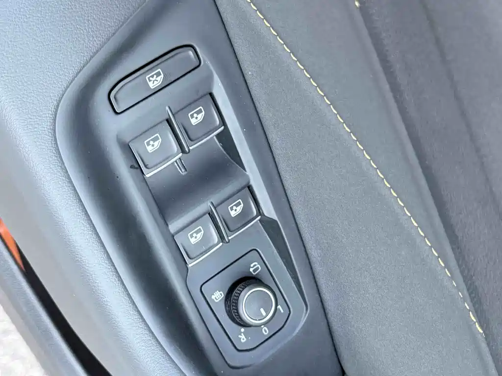 FAW-Volkswagen CC 2024 380TSI Dazzling Edition купить на сайте DeffCars