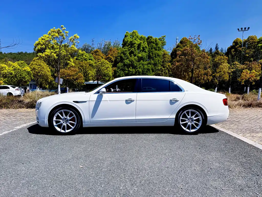Flying Spur 2017 4.0T V8 S Standard Edition купить на сайте DeffCars
