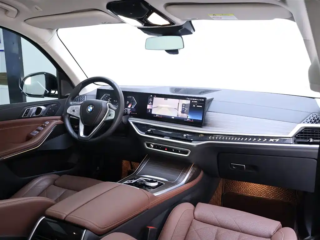 BMW X7 2023 xDrive40i Leading Luxury Package купить на сайте DeffCars